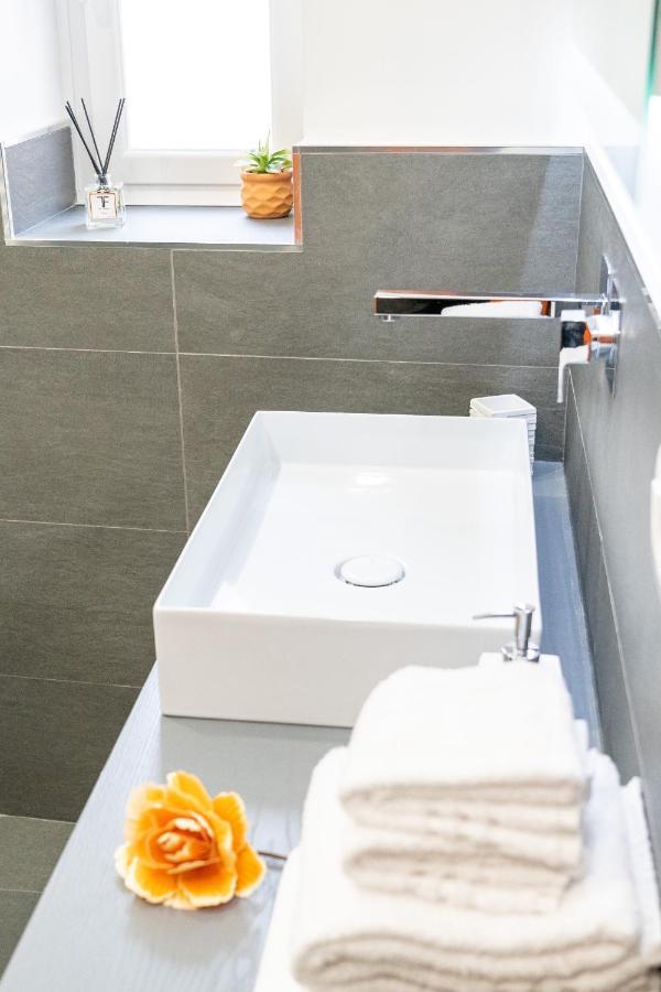 סנרמו Colours Apartments & Rooms מראה חיצוני תמונה